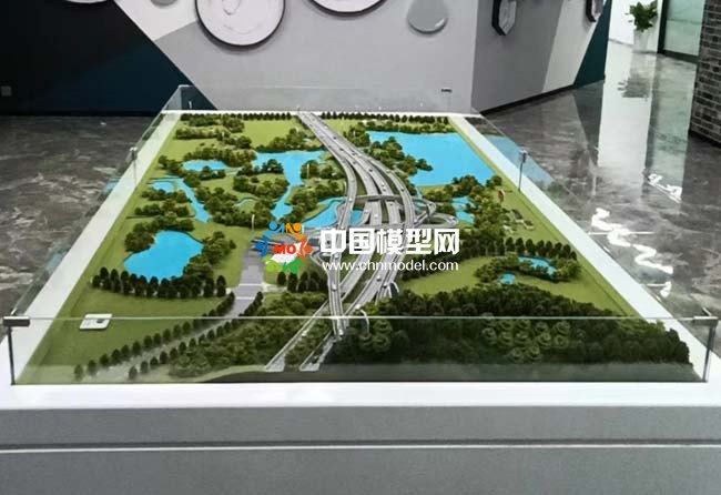 杭寧高速公路湖州市區(qū)聯(lián)絡(luò)線(xiàn)第TJ01標(biāo)段沙盤(pán)模型